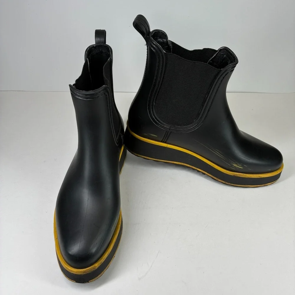 Bernardo Willa Women's US 8 Black Yellow Waterproof Platform Chelsea Rain Boots
